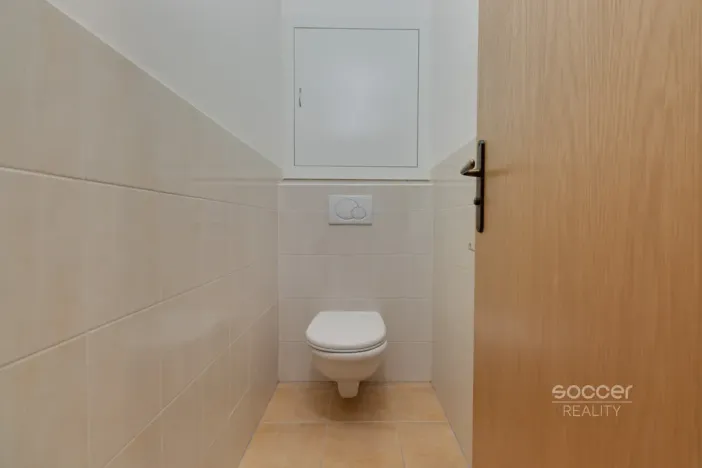 Pronájem bytu 1+kk, Praha - Bohnice, Ústavní, 59 m2