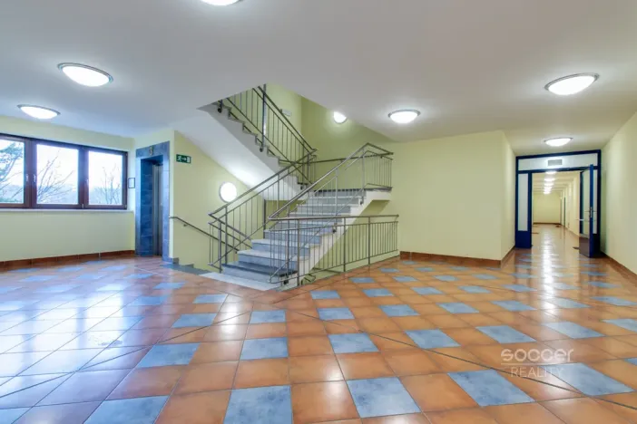 Pronájem bytu 1+kk, Praha - Bohnice, Ústavní, 46 m2