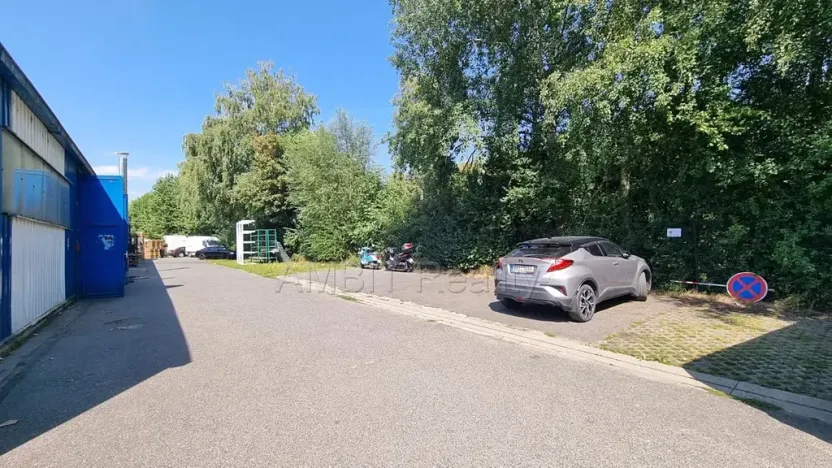 Pronájem výrobních prostor, Praha, Poděbradská, 250 m2