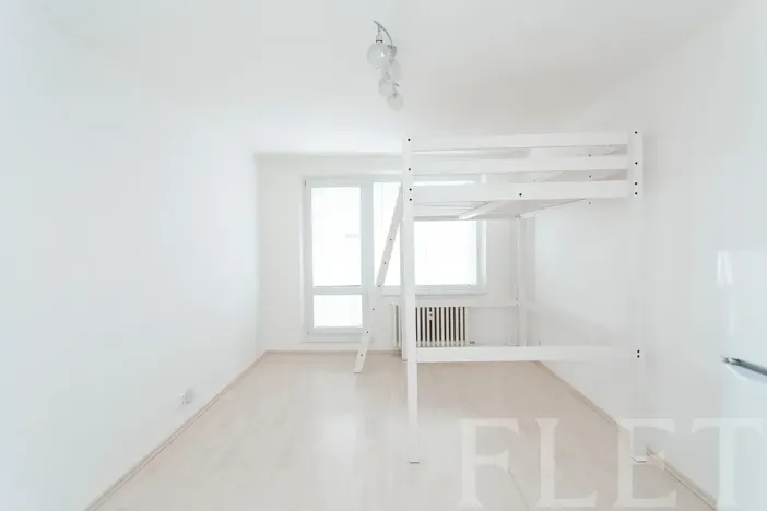 Pronájem bytu 1+kk, Praha - Letňany, Křivoklátská, 27 m2