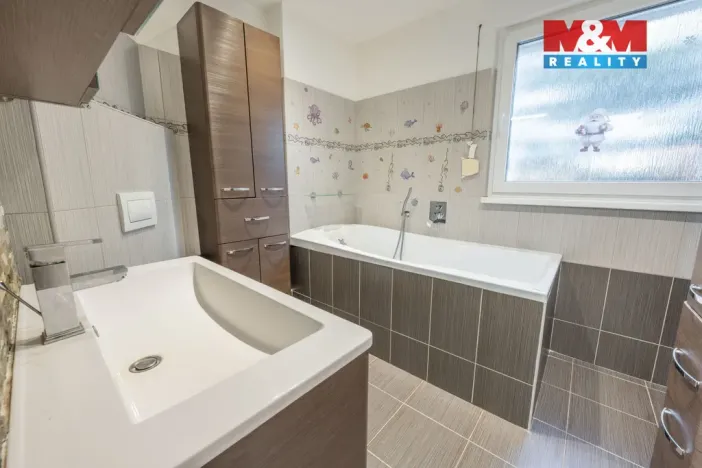 Prodej rodinného domu, Praha - Újezd nad Lesy, Velimská, 250 m2