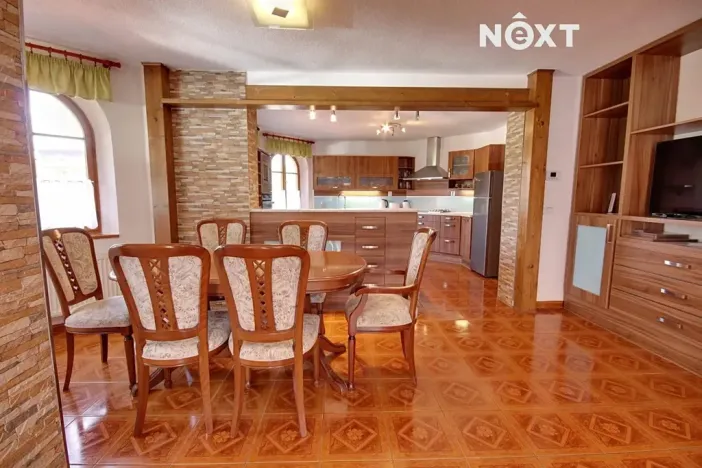 Pronájem rodinného domu, Vrchlabí, Poštovní, 250 m2