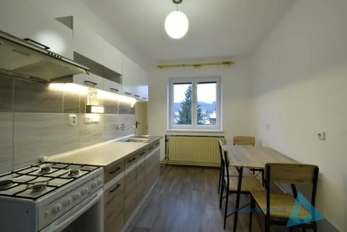 Prodej bytu 2+1, Nová Paka, Achátová, 64 m2