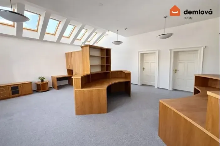 Pronájem kanceláře, Ostrava, Smetanovo náměstí, 113 m2