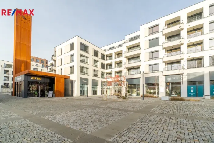 Pronájem bytu 2+kk, Praha - Nusle, Mužíkova, 43 m2