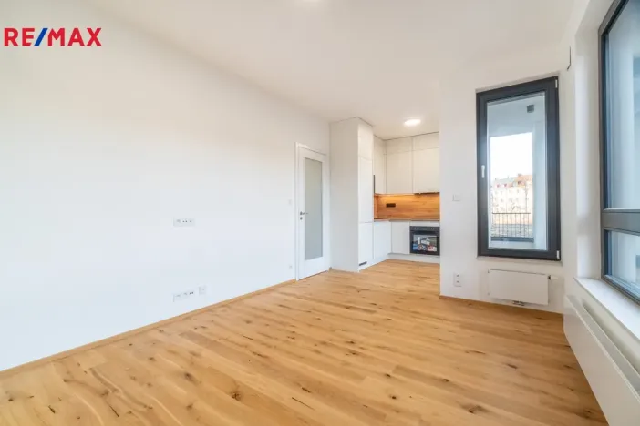 Pronájem bytu 2+kk, Praha - Nusle, Mužíkova, 43 m2