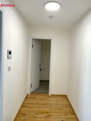 Pronájem bytu 2+kk, Praha - Nusle, Mužíkova, 43 m2