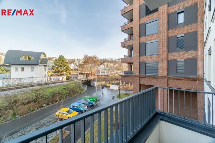 Pronájem bytu 2+kk, Praha - Nusle, Mužíkova, 43 m2