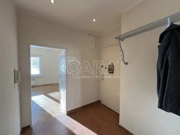 Pronájem bytu 2+kk, Praha, Holečkova, 52 m2