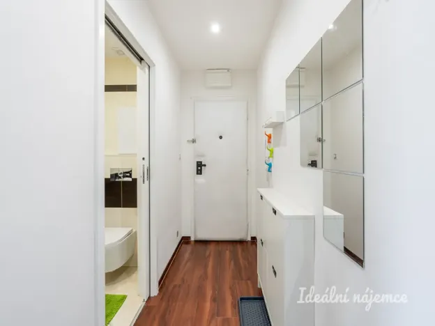 Pronájem bytu 2+kk, Praha - Troja, Lublinská, 66 m2