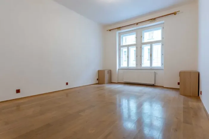 Pronájem bytu 3+1, Praha - Holešovice, Janovského, 92 m2