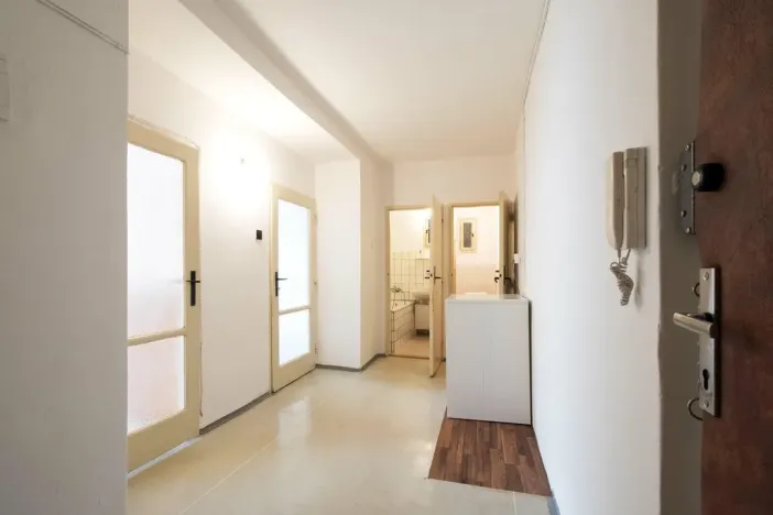 Pronájem bytu 2+1, Praha - Vršovice, Karpatská, 71 m2