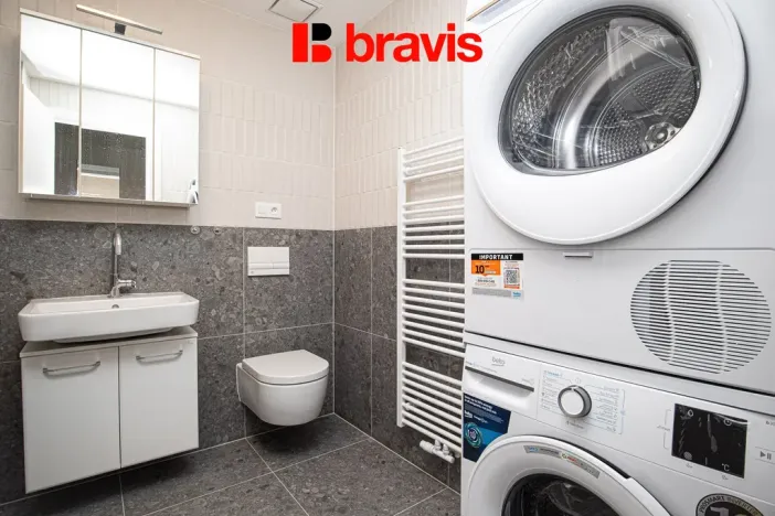 Pronájem bytu 1+kk, Brno - Zábrdovice, Bratislavská, 36 m2