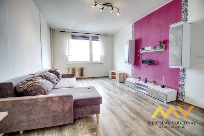 Pronájem bytu 1+1, Hradec Králové - Nový Hradec Králové, třída Edvarda Beneše, 41 m2