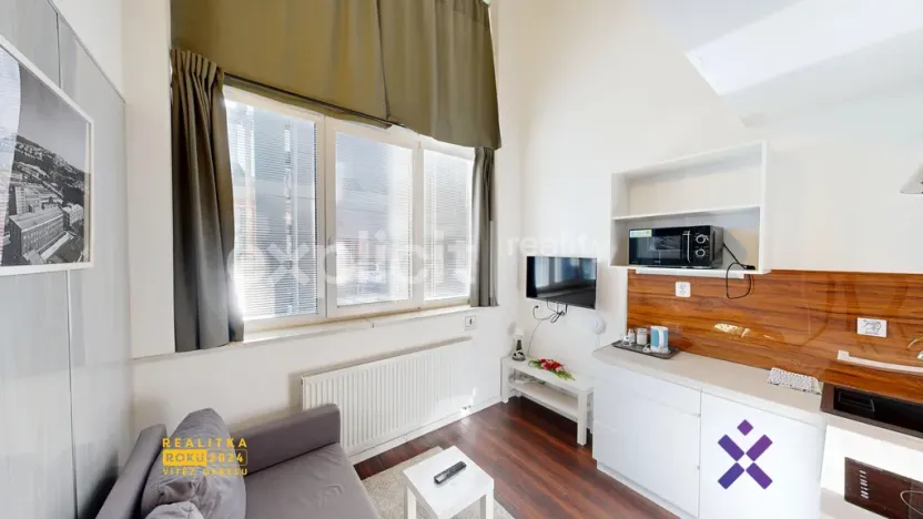 Pronájem bytu 1+kk, Zlín, Devadesátá, 32 m2