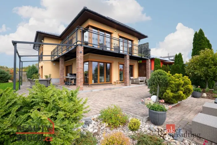 Prodej rodinného domu, Kly - Hoření Vinice, 288 m2