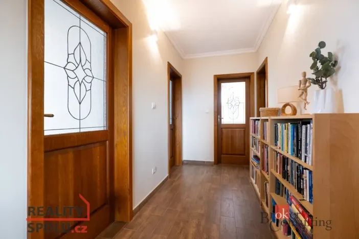 Prodej rodinného domu, Kly - Hoření Vinice, 288 m2