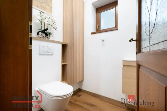 Prodej rodinného domu, Kly - Hoření Vinice, 288 m2