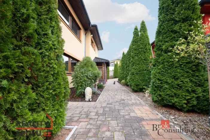 Prodej rodinného domu, Kly - Hoření Vinice, 288 m2