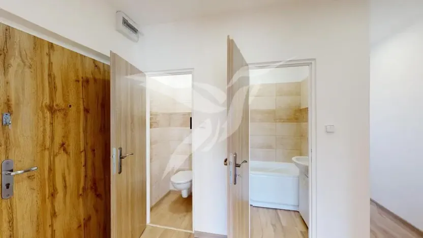 Pronájem bytu 2+1, Ostrov, Masarykova, 54 m2