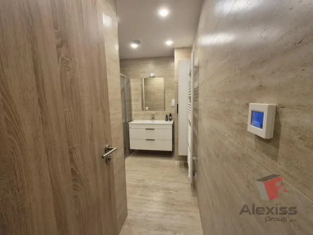 Pronájem bytu 3+kk, Praha - Smíchov, Vrázova, 76 m2