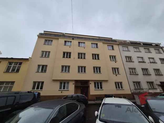 Pronájem bytu 3+kk, Praha - Smíchov, Vrázova, 76 m2