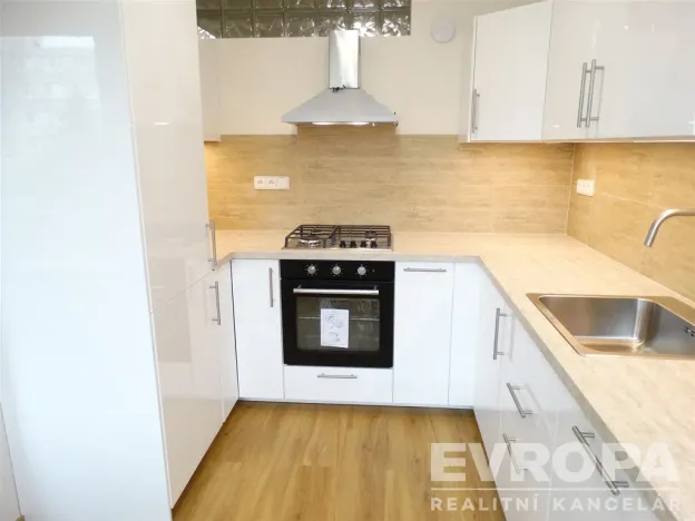 Pronájem bytu 3+kk, Praha - Prosek, Bílinská, 62 m2