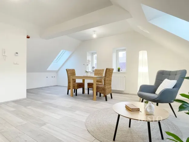 Prodej rodinného domu, Praha, Žitavského, 207 m2