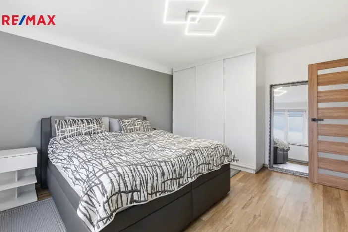 Prodej bytu 4+kk, Karlovy Vary - Tašovice, Slovanská, 96 m2