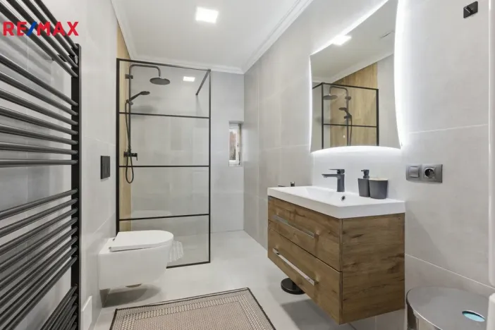 Prodej bytu 4+kk, Karlovy Vary - Tašovice, Slovanská, 96 m2