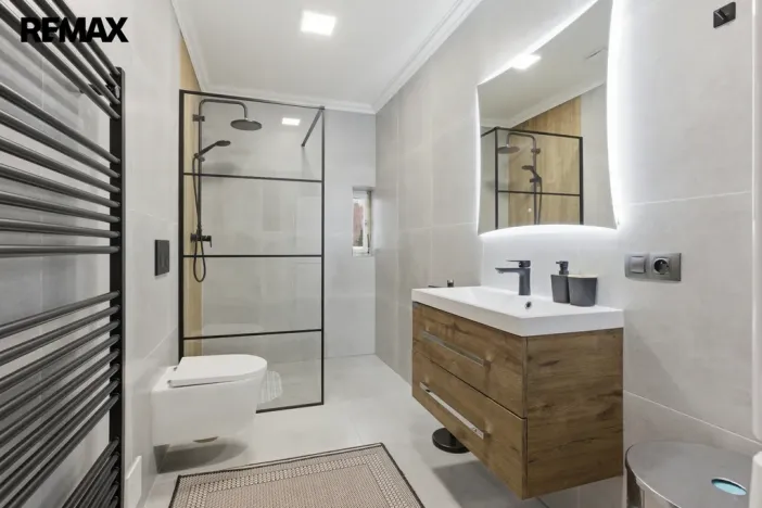 Prodej bytu 4+kk, Karlovy Vary - Tašovice, Slovanská, 96 m2