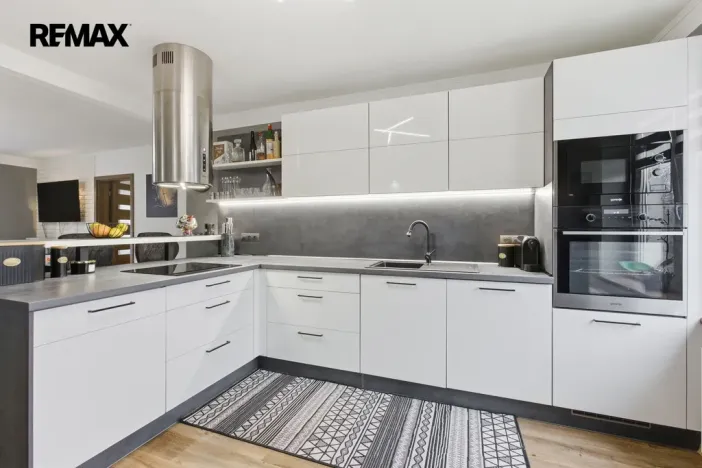 Prodej bytu 4+kk, Karlovy Vary - Tašovice, Slovanská, 96 m2