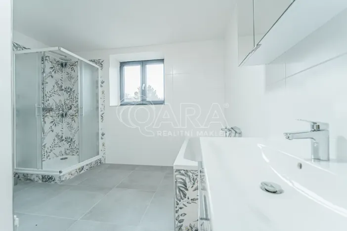 Pronájem bytu 4+kk, Srbsko, Nad Kapličkou, 180 m2