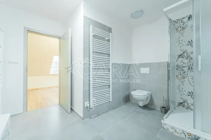 Pronájem bytu 4+kk, Srbsko, Nad Kapličkou, 180 m2