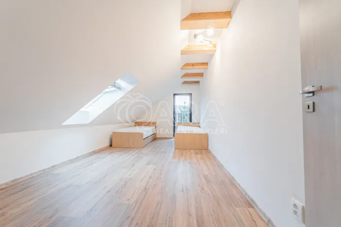 Pronájem bytu 4+kk, Srbsko, Nad Kapličkou, 180 m2