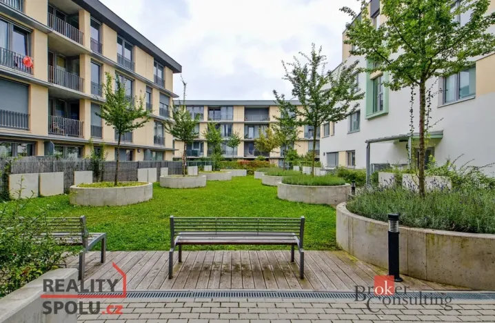 Pronájem bytu 1+kk, Praha - Žižkov, Olgy Havlové, 29 m2