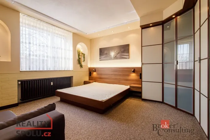 Prodej bytu 2+1, Ostrava - Přívoz, Na Liškovci, 92 m2