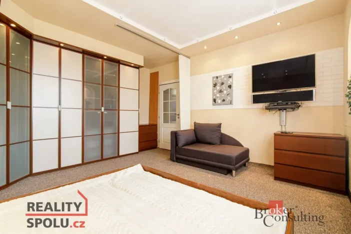 Prodej bytu 2+1, Ostrava - Přívoz, Na Liškovci, 92 m2