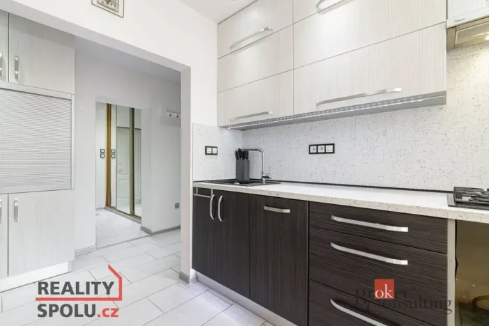 Prodej bytu 2+1, Ostrava - Přívoz, Na Liškovci, 92 m2