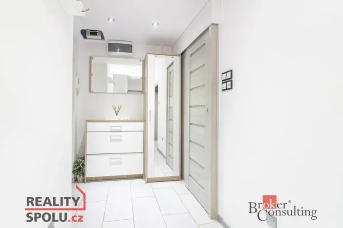 Prodej bytu 2+1, Ostrava - Přívoz, Na Liškovci, 92 m2