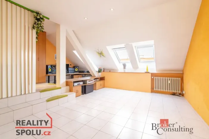 Prodej bytu 2+1, Ostrava - Přívoz, Na Liškovci, 92 m2