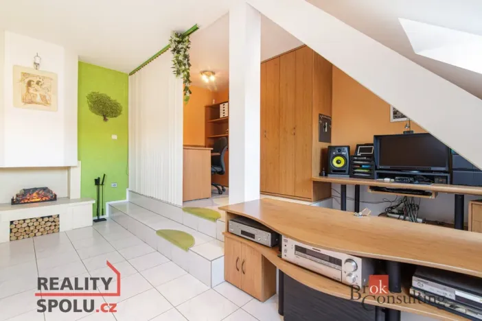 Prodej bytu 2+1, Ostrava - Přívoz, Na Liškovci, 92 m2