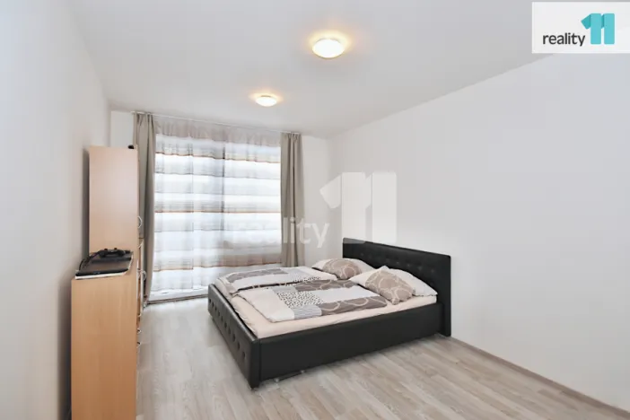 Pronájem bytu 1+kk, Praha - Horní Měcholupy, Modenská, 35 m2