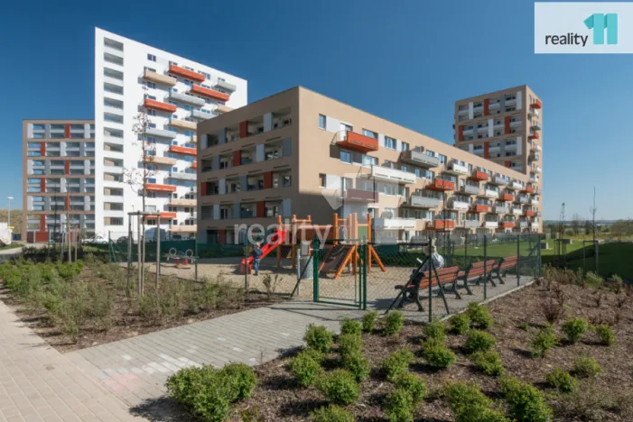 Pronájem bytu 1+kk, Praha - Horní Měcholupy, Modenská, 35 m2