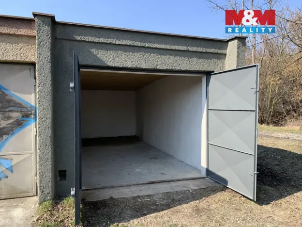 Pronájem garáže, Ostrava, Rozumova, 22 m2