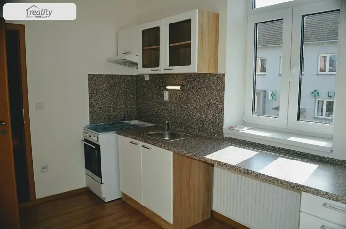 Pronájem bytu 1+1, Brno - Černovice, Kotkova, 35 m2