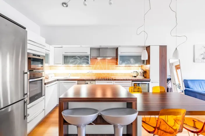 Pronájem bytu 2+kk, Praha - Liboc, Naardenská, 80 m2