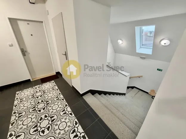Pronájem bytu 1+kk, Strakonice - Strakonice I, Velké náměstí, 32 m2