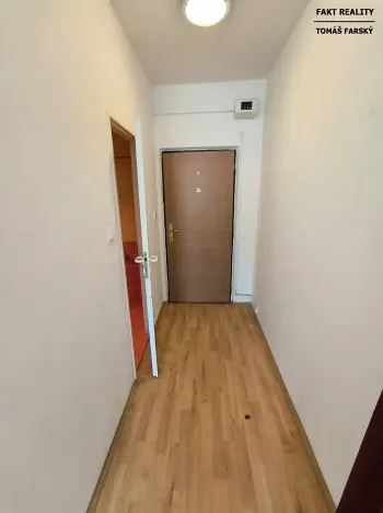 Pronájem bytu 1+kk, Děčín, Želenická, 25 m2