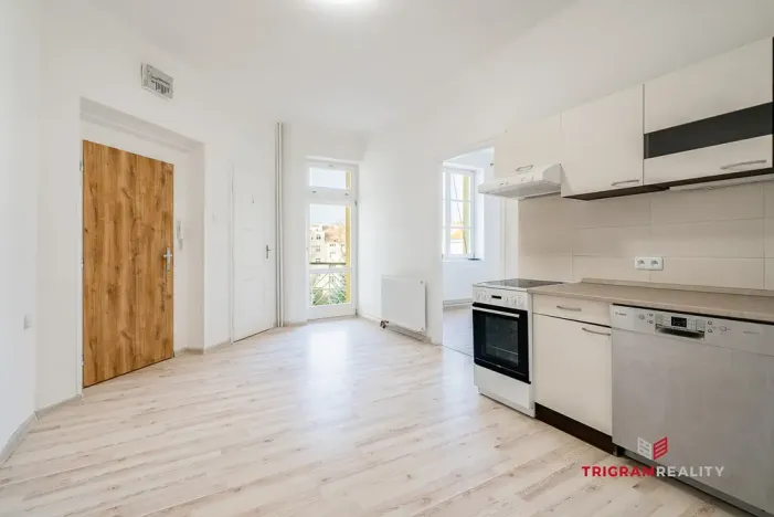 Pronájem bytu 3+1, Hradec Králové, Ulrichovo náměstí, 101 m2